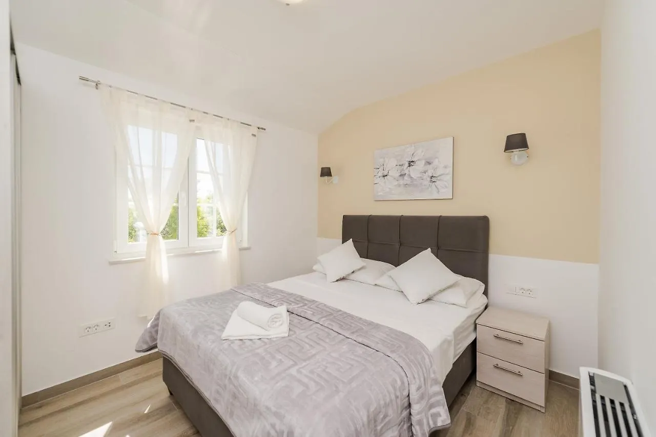 Villa St Vid 1 Privlaka  Croatia